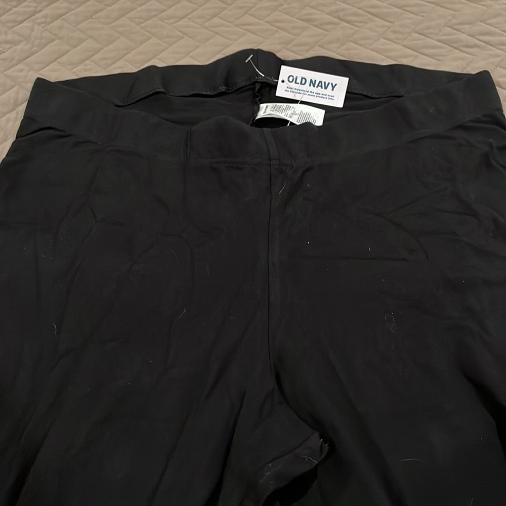 Old Navy Black High Waisted Cropped Flare Leggings / Tall/ L & XL - Picture 7 of 10